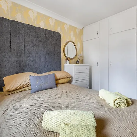 Retreat Holiday home